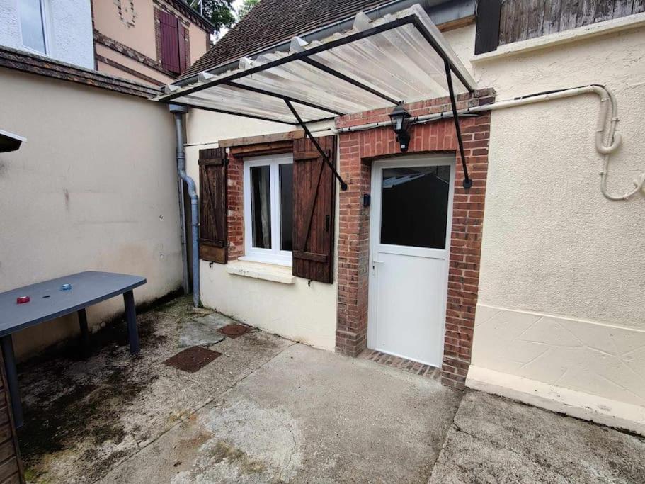 La Petite Falaise, Maison Avec Cour Dreux Centre Exteriör bild